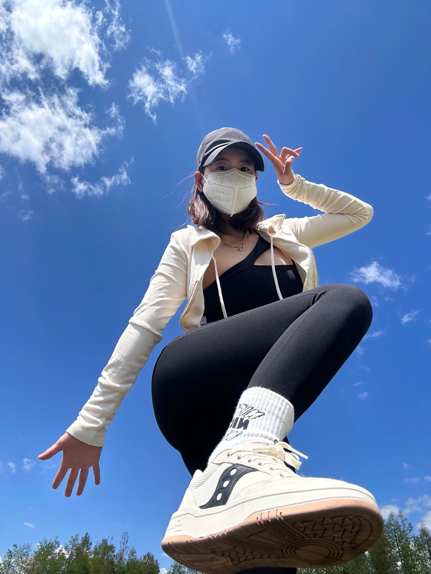 夜蓝色 运动  - VALI鞋履AI设计主图