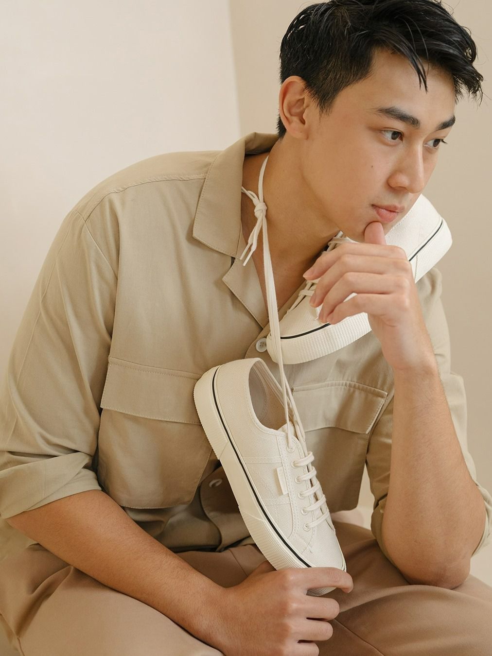 棉麻 衬衫领 黄褐棕色 石灰华色 浅蜜黄 基础扣饰  - VALI鞋履AI设计主图