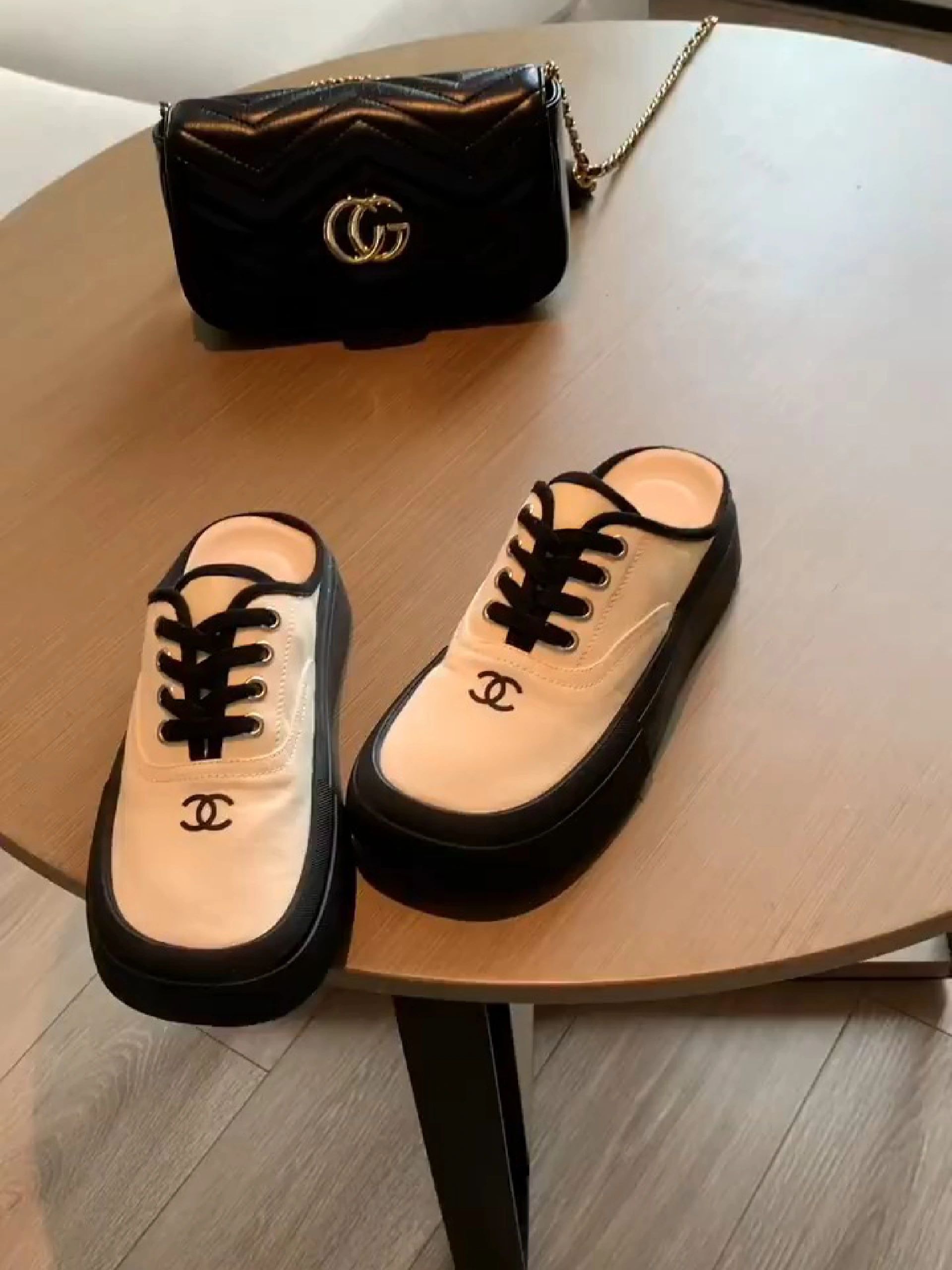 低帮 系带  - VALI鞋履AI设计主图