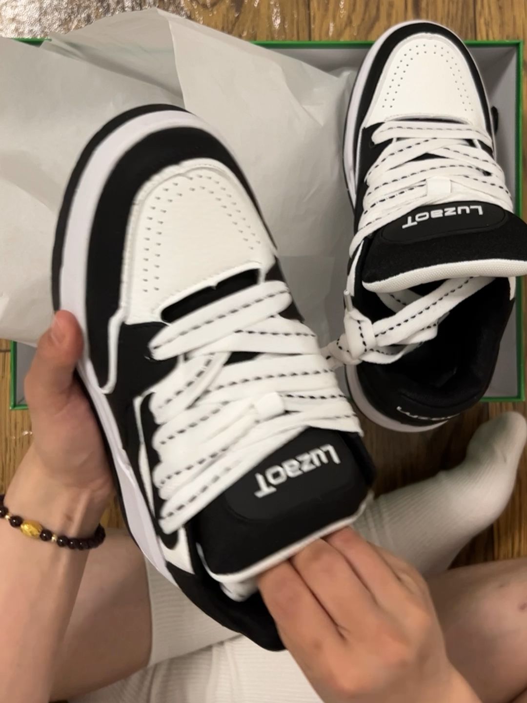 低帮 系带 皮革  - VALI鞋履AI设计主图