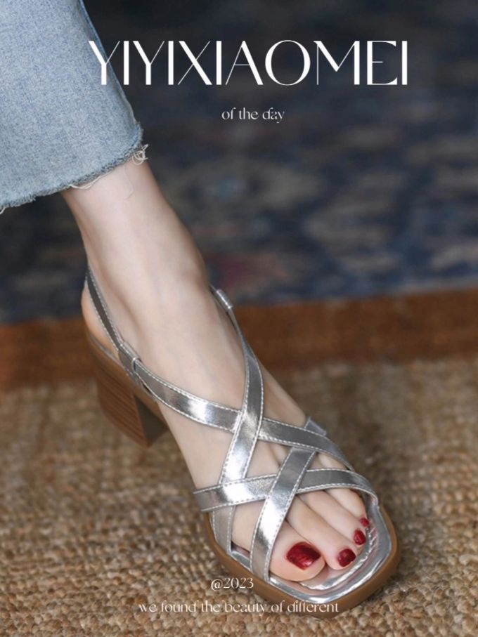 中跟 粗跟 无帮 皮革 