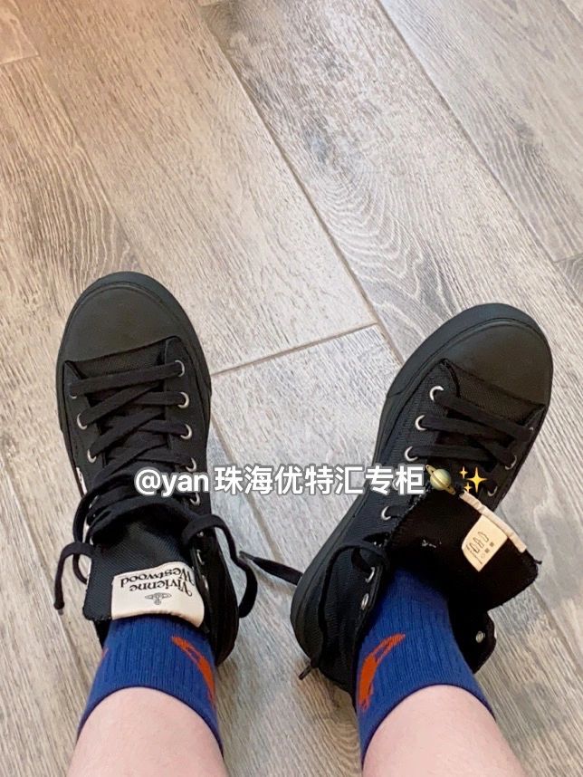 高帮  - VALI鞋履AI设计主图