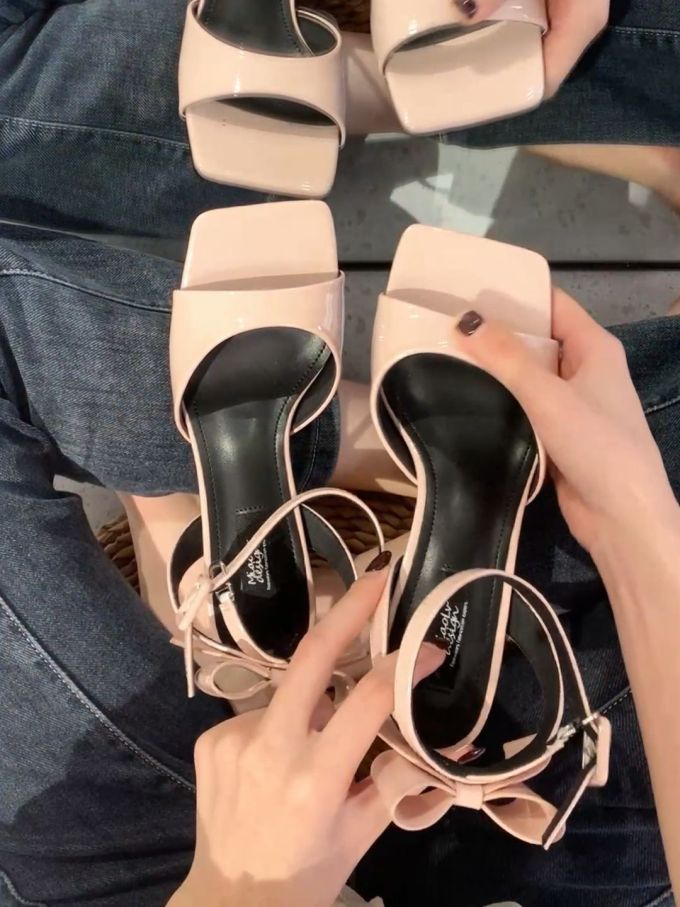 无帮 袢扣 皮革 