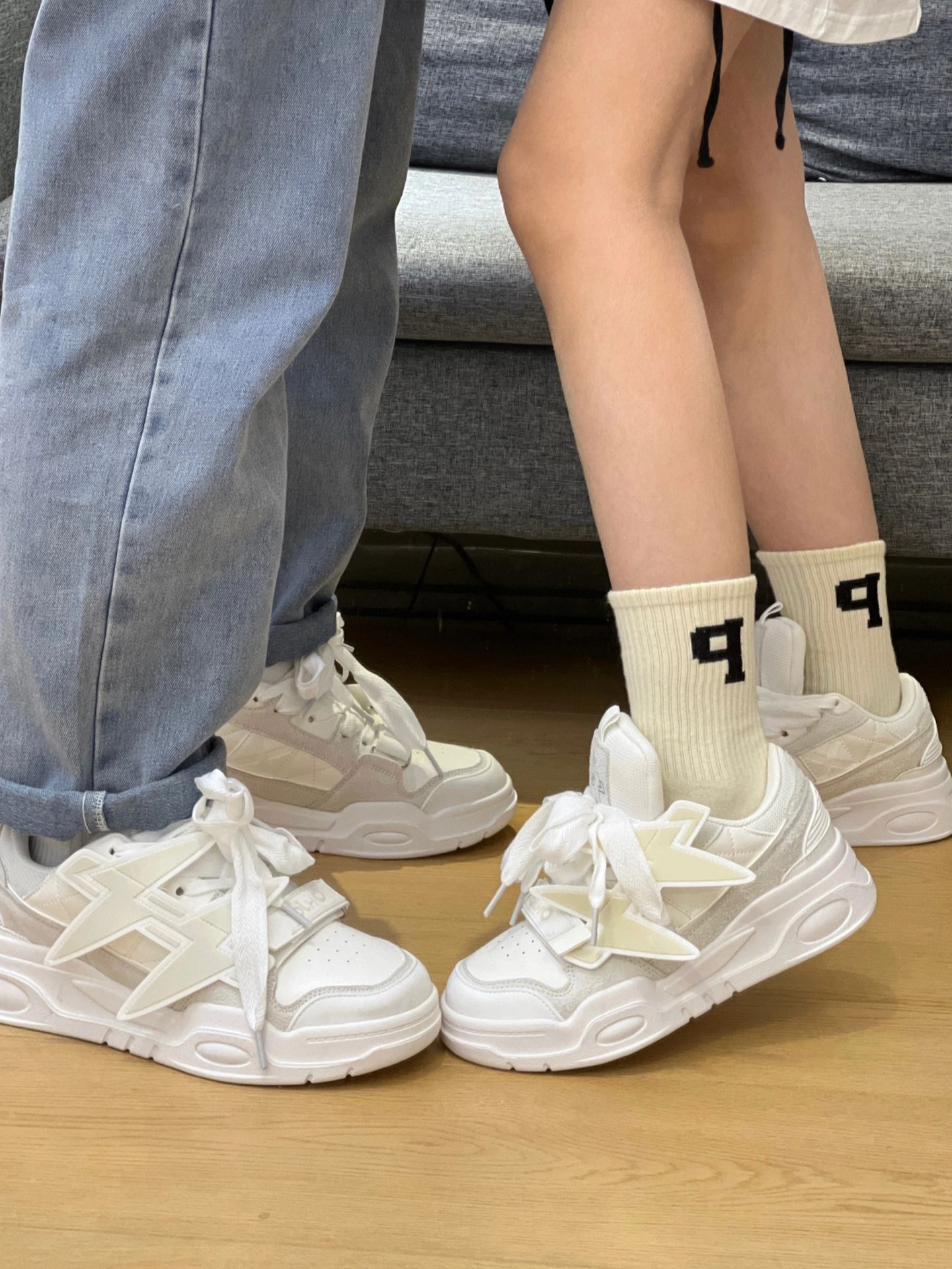 低帮 系带 魔术贴 皮革  - VALI鞋履AI设计主图