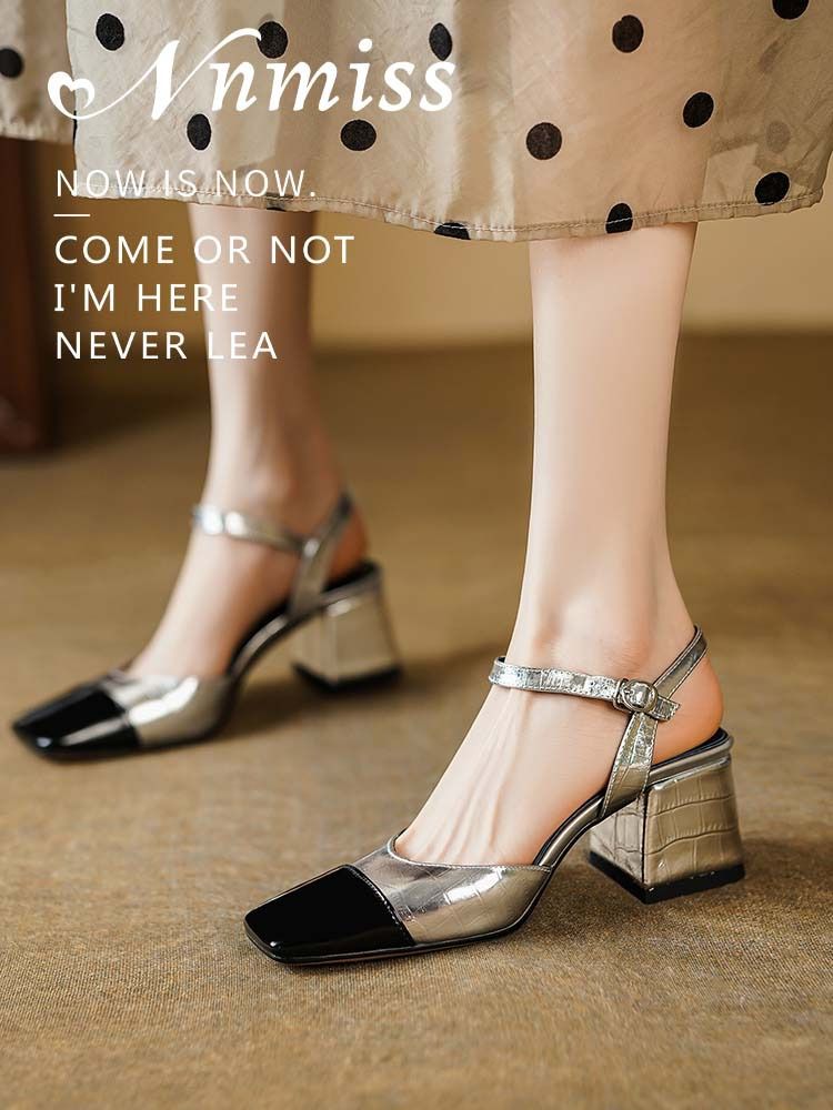 中跟 粗跟 无帮 袢扣 皮革  - VALI鞋履AI设计主图