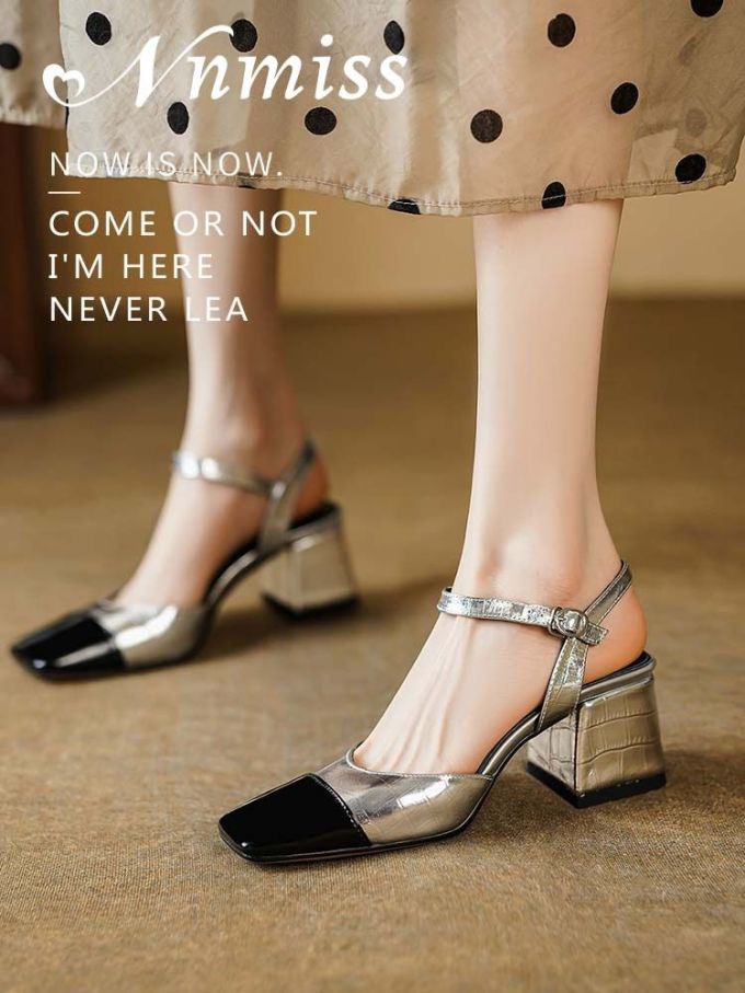 中跟 粗跟 无帮 袢扣 皮革 