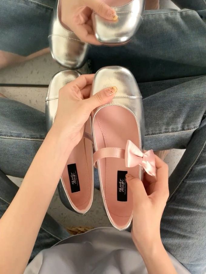 方头 浅口鞋 皮革 