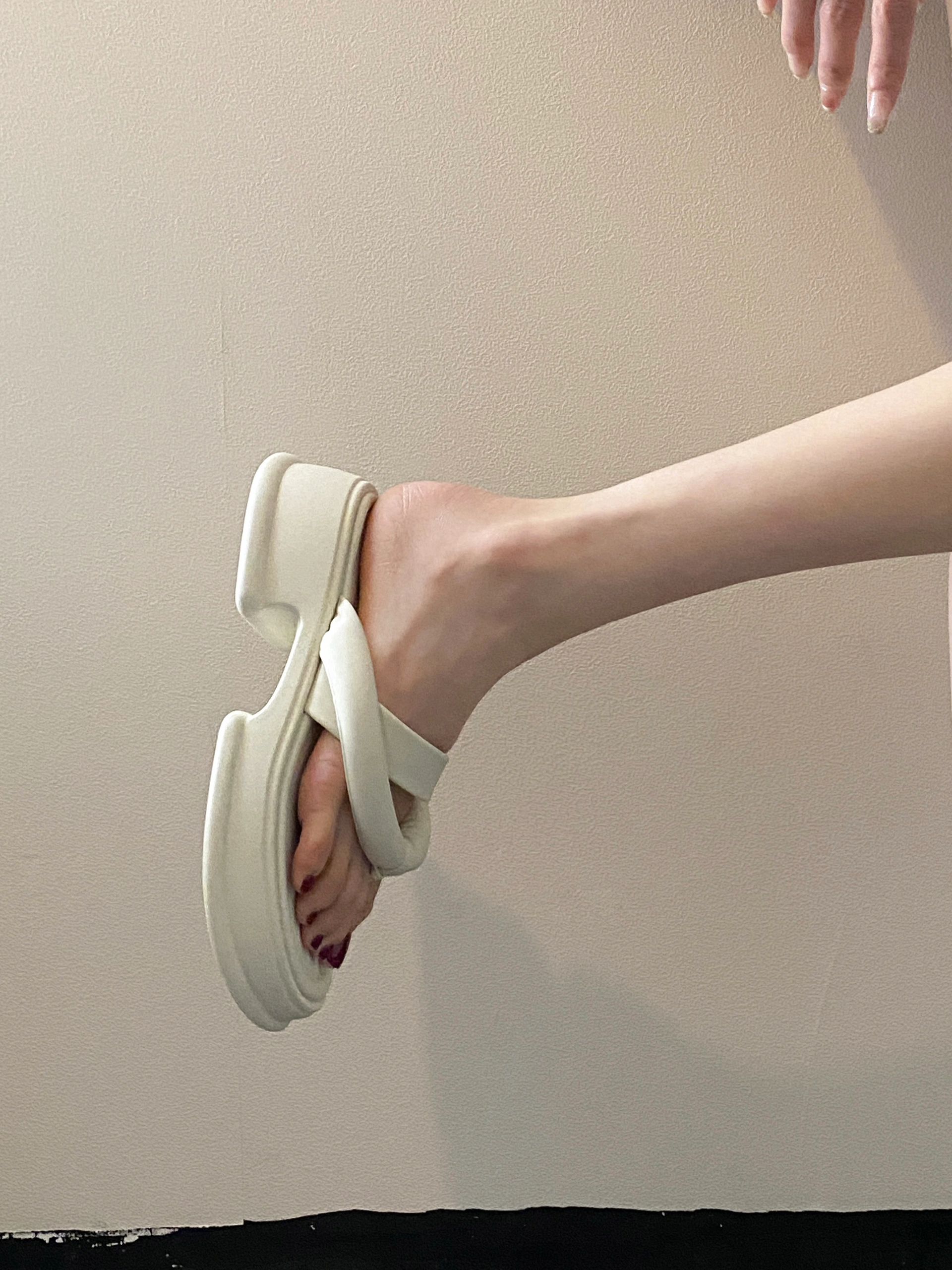 粗跟 无帮  - VALI鞋履AI设计主图