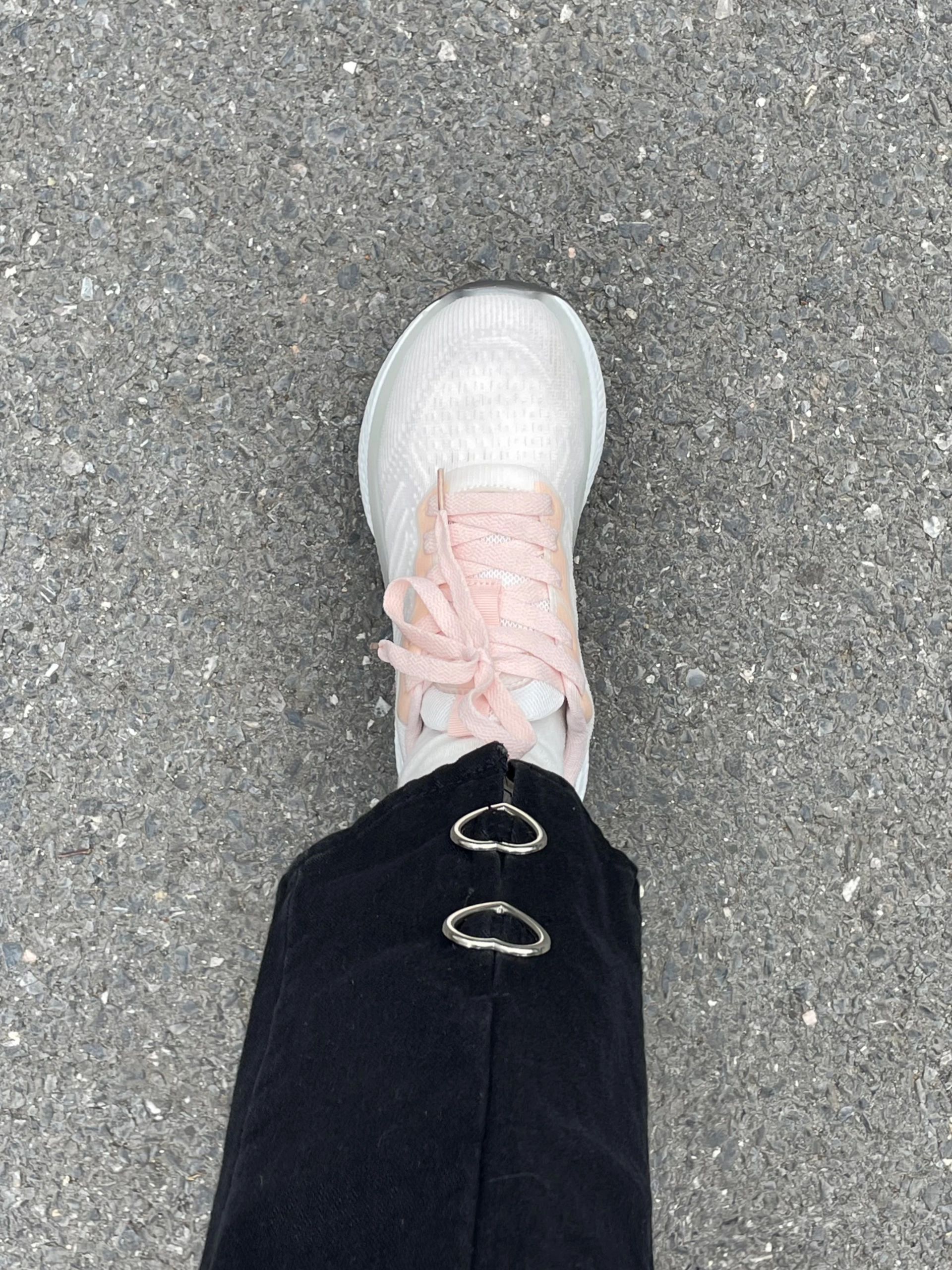  - VALI鞋履AI设计主图