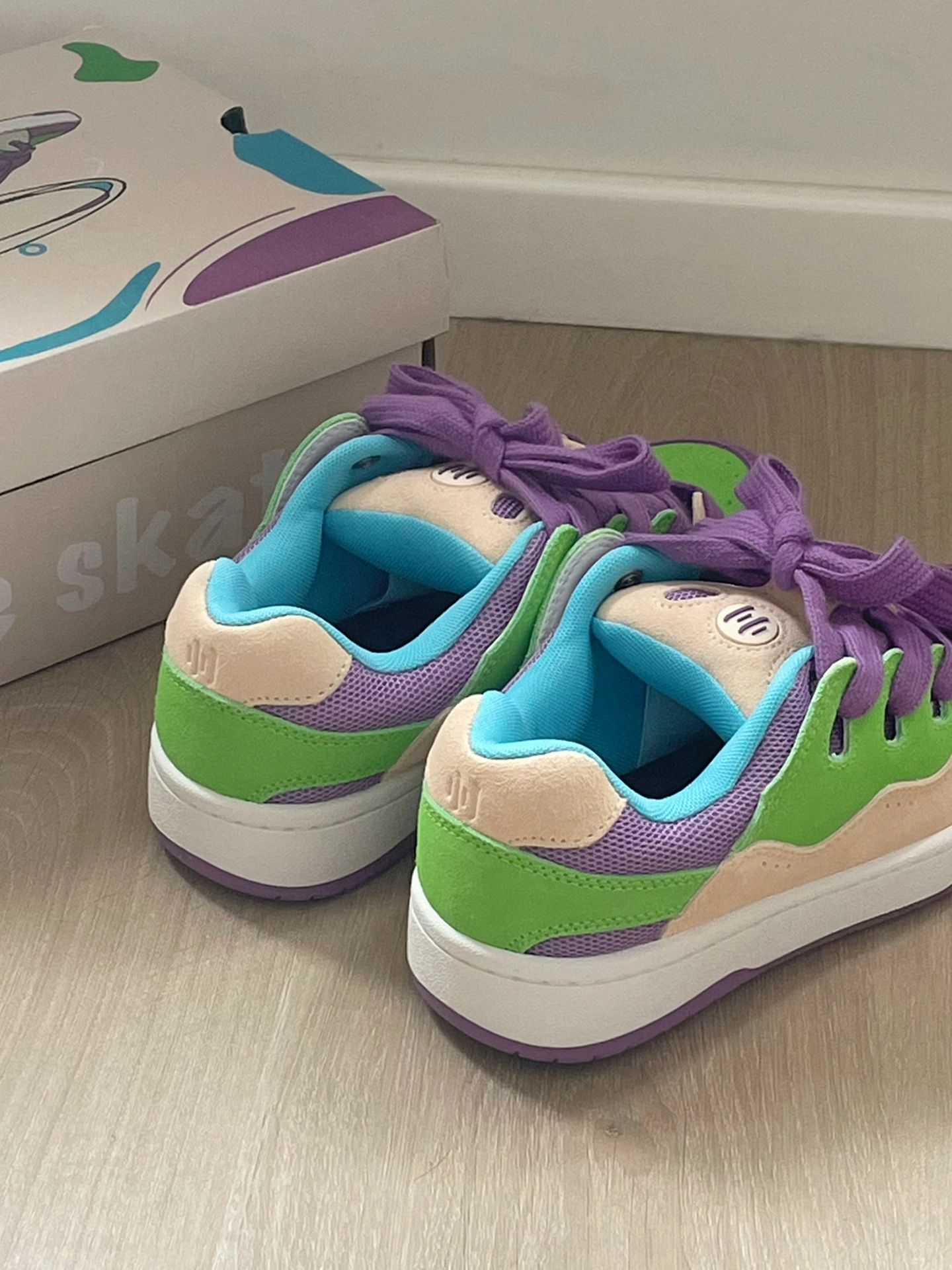  - VALI鞋履AI设计主图