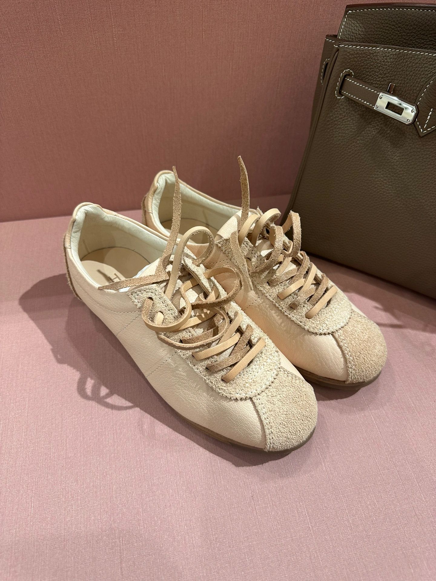 低帮 系带  - VALI鞋履AI设计主图