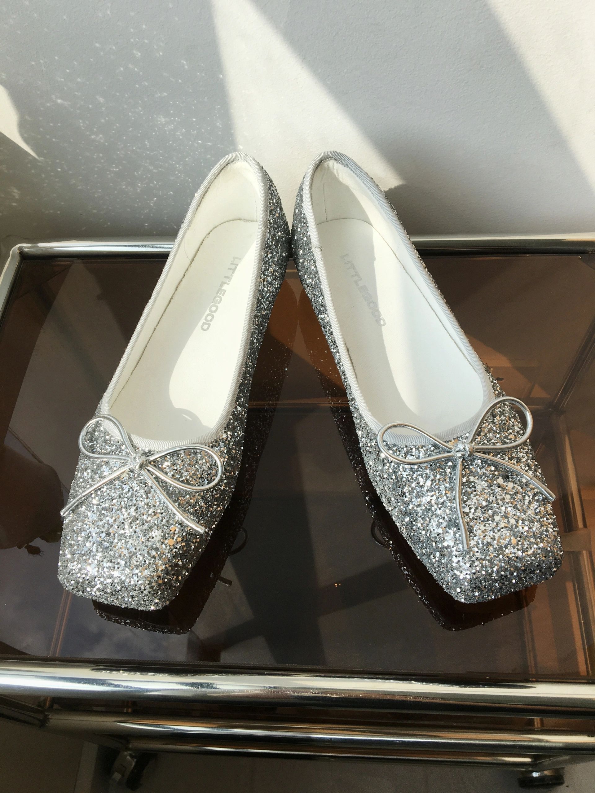 一脚蹬  - VALI鞋履AI设计主图