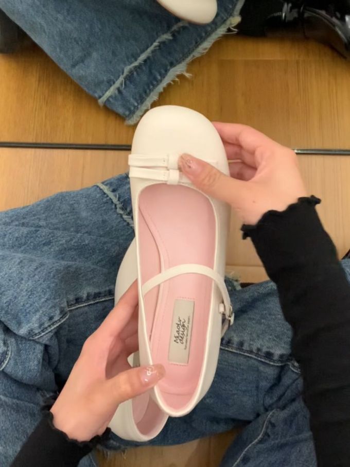 圆头 袢扣 浅口鞋 皮革 