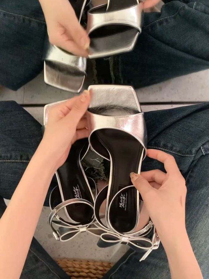 无帮 袢扣 皮革 