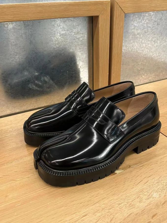 圆头 低帮 一脚蹬 深口鞋 皮革 