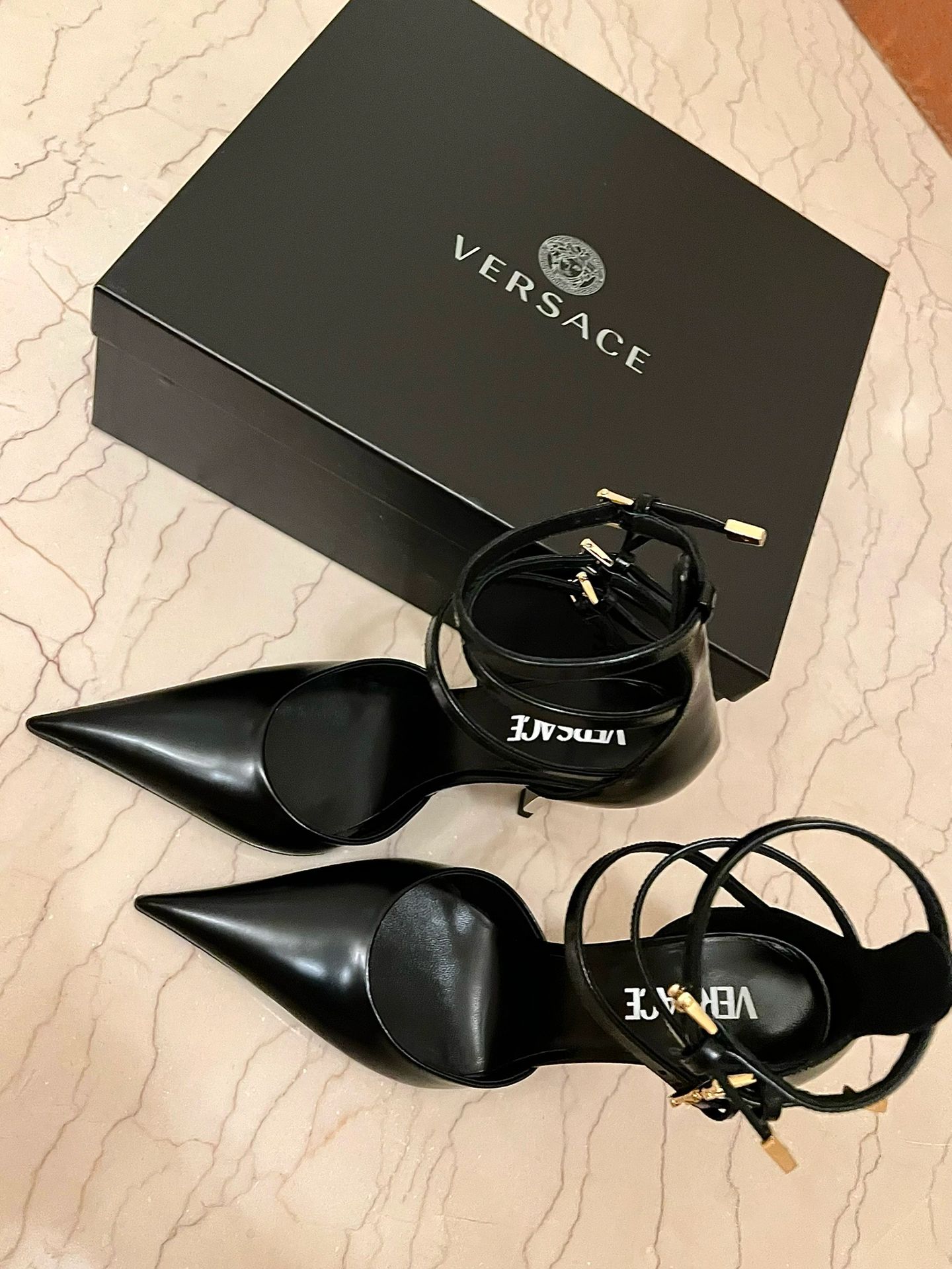 无帮 皮革  - VALI鞋履AI设计主图