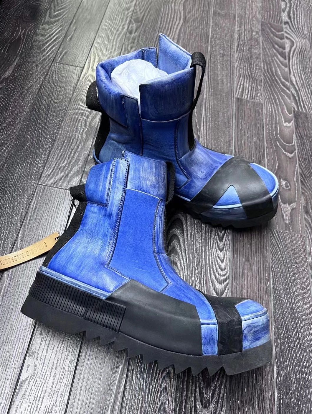 皮革  - VALI鞋履AI设计主图