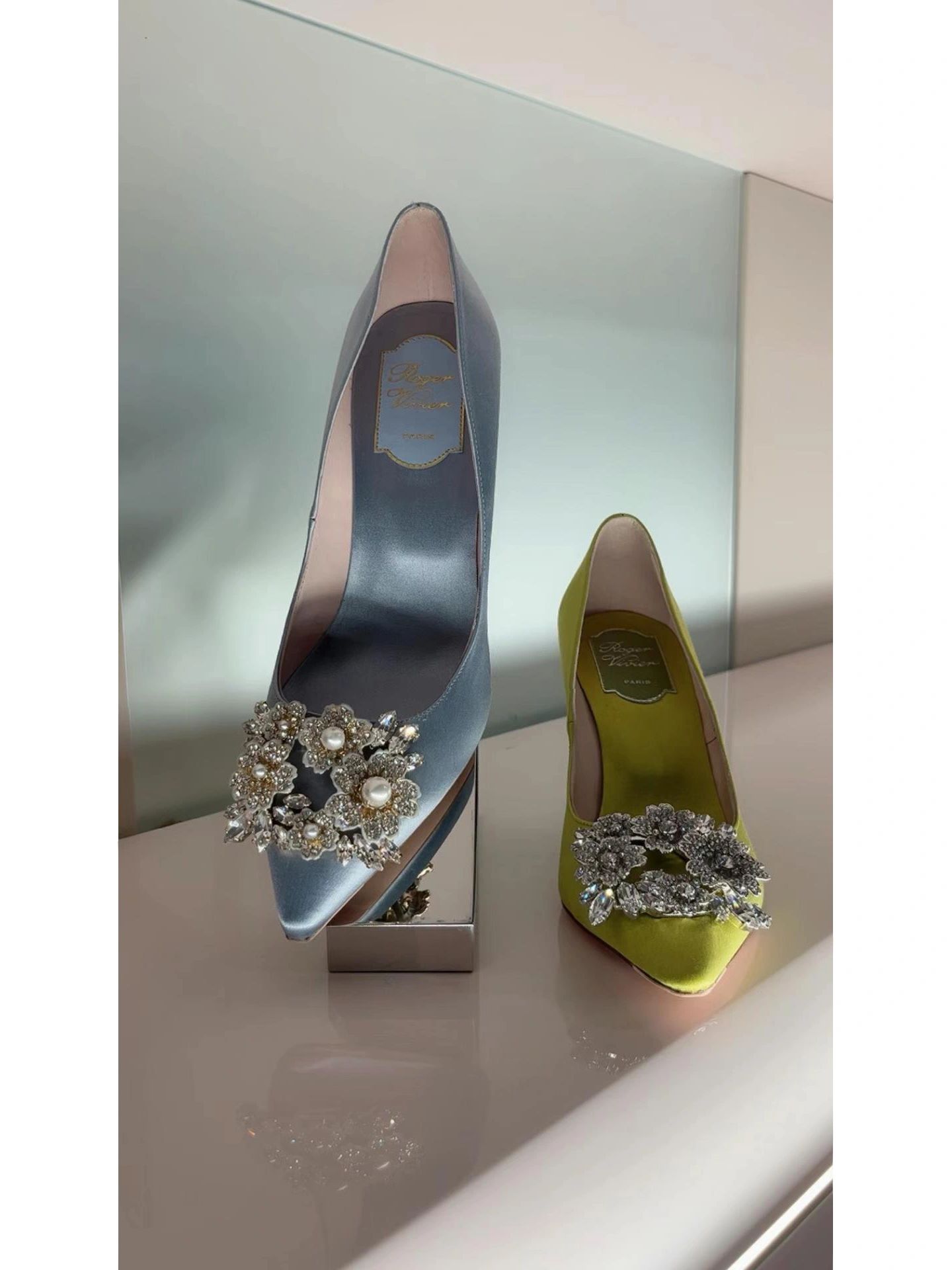 尖头 低帮 一脚蹬 浅口鞋 皮革  - VALI鞋履AI设计主图