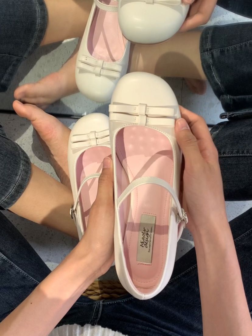 圆头 袢扣 中口鞋  - VALI鞋履AI设计主图