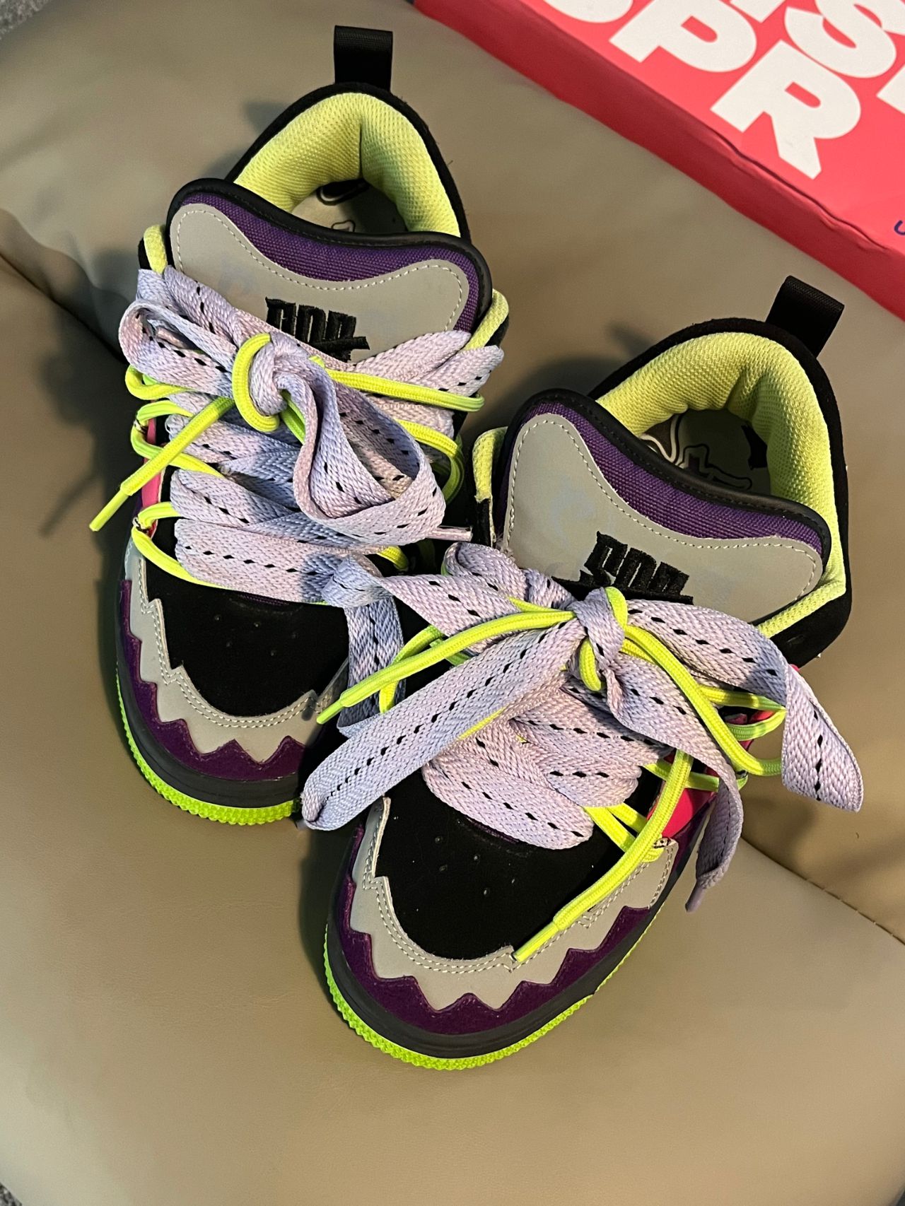 系带 皮革  - VALI鞋履AI设计主图