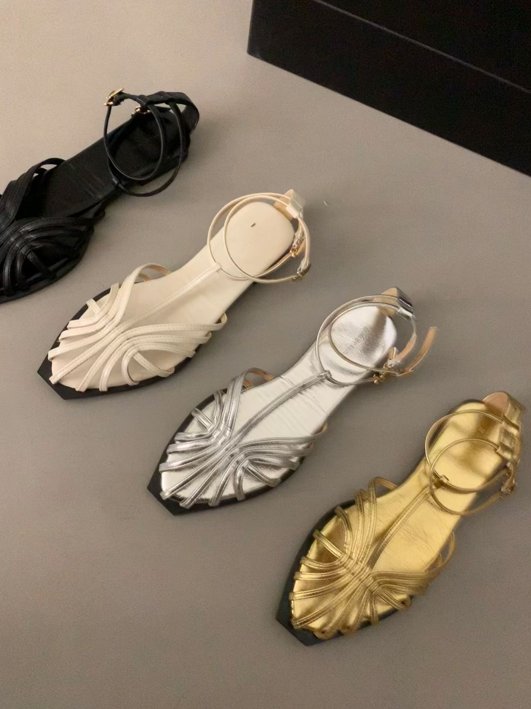 无帮 皮革  - VALI鞋履AI设计主图