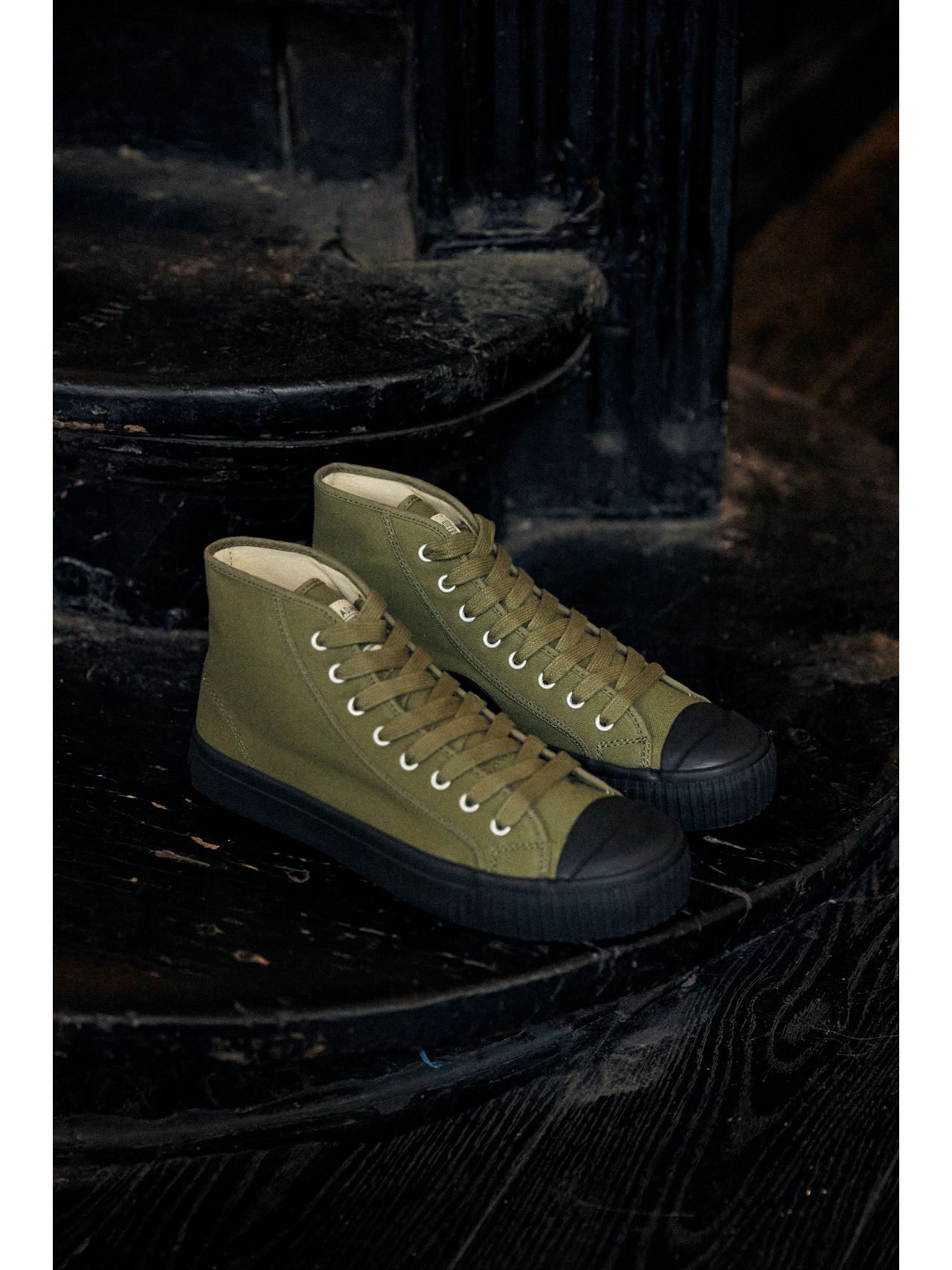 高帮 系带  - VALI鞋履AI设计主图