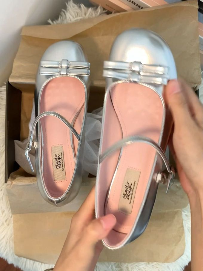 圆头 袢扣 浅口鞋 皮革 