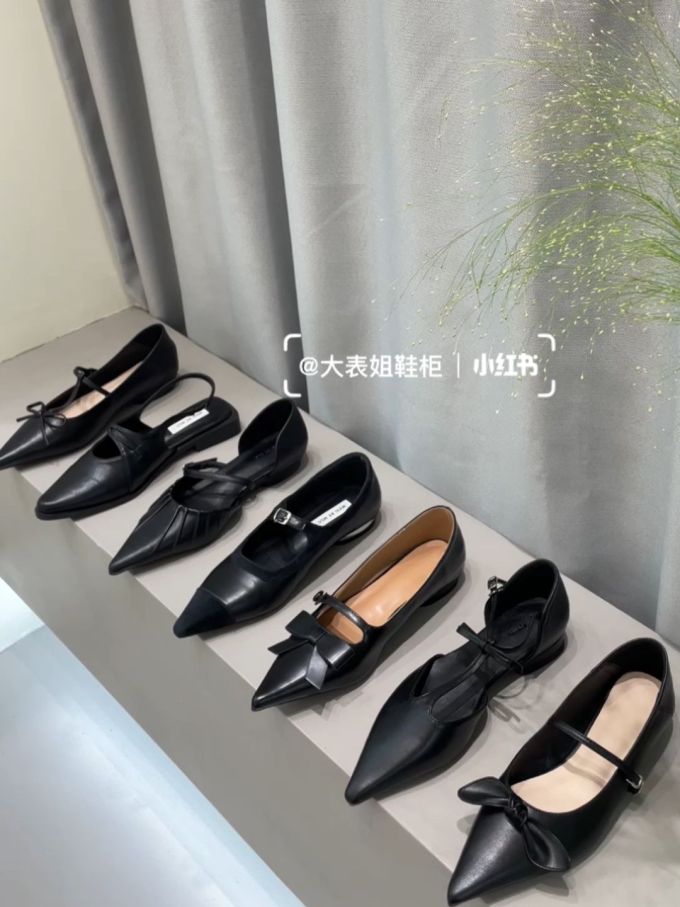 尖头 袢扣 浅口鞋 皮革 