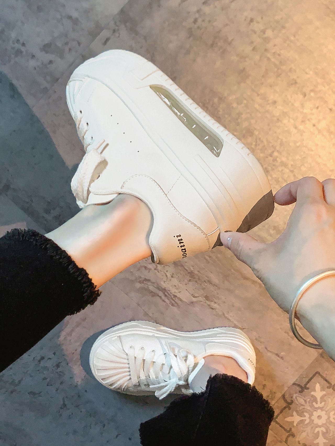 低帮 系带 皮革  - VALI鞋履AI设计主图