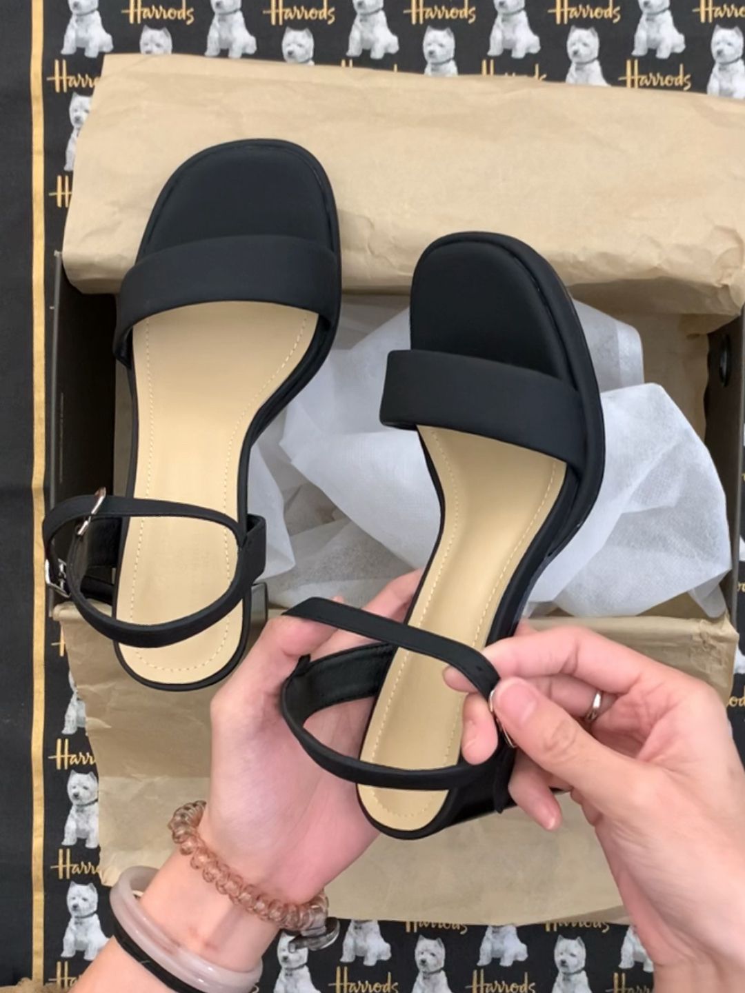 无帮 皮革  - VALI鞋履AI设计主图