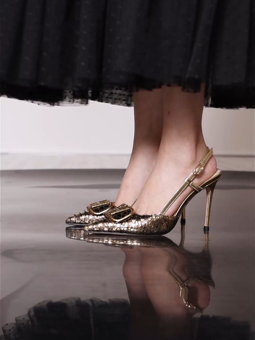 高跟 细跟 无帮 袢扣  - VALI鞋履AI设计主图