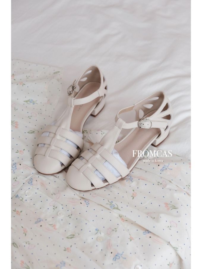 粗跟 无帮 袢扣 皮革 