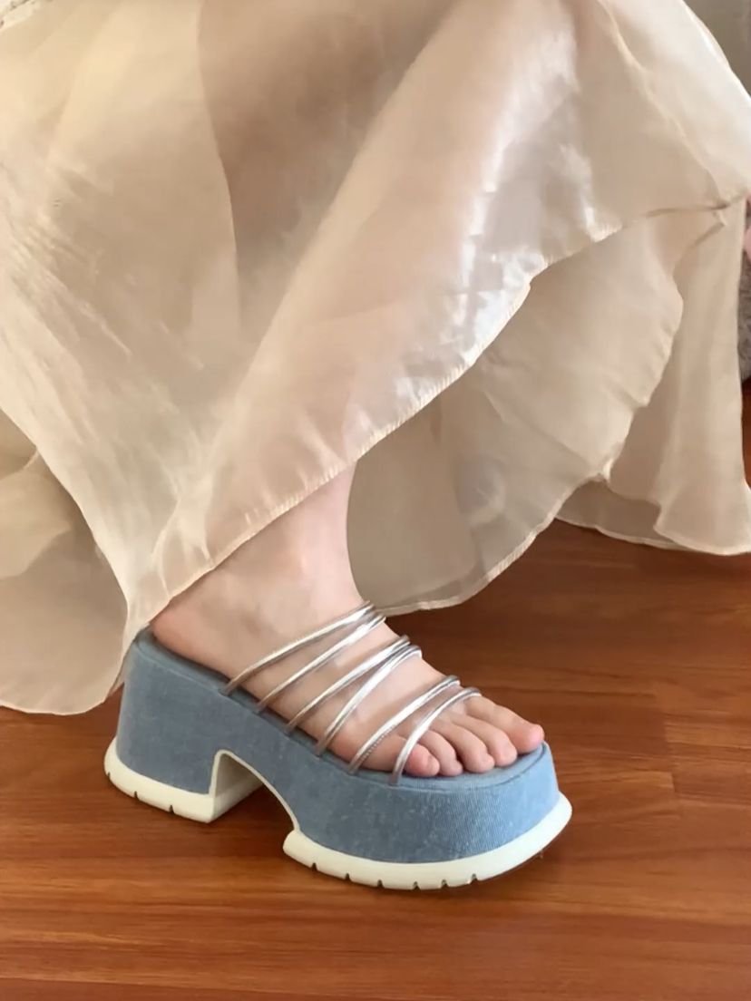 高跟 粗跟 无帮  - VALI鞋履AI设计主图