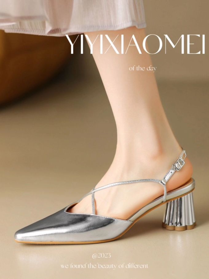 中跟 粗跟 无帮 皮革 