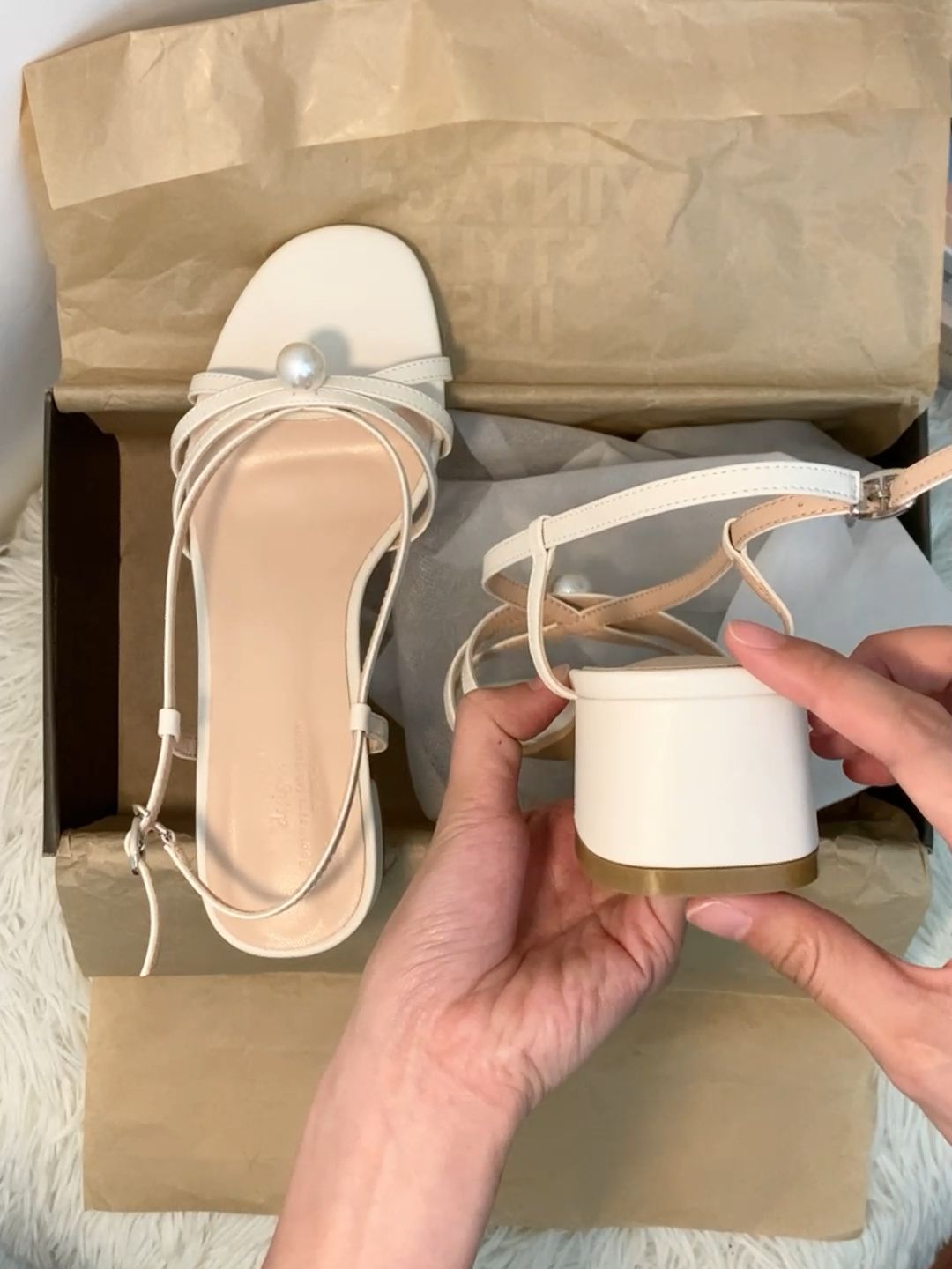 无帮 袢扣  - VALI鞋履AI设计主图