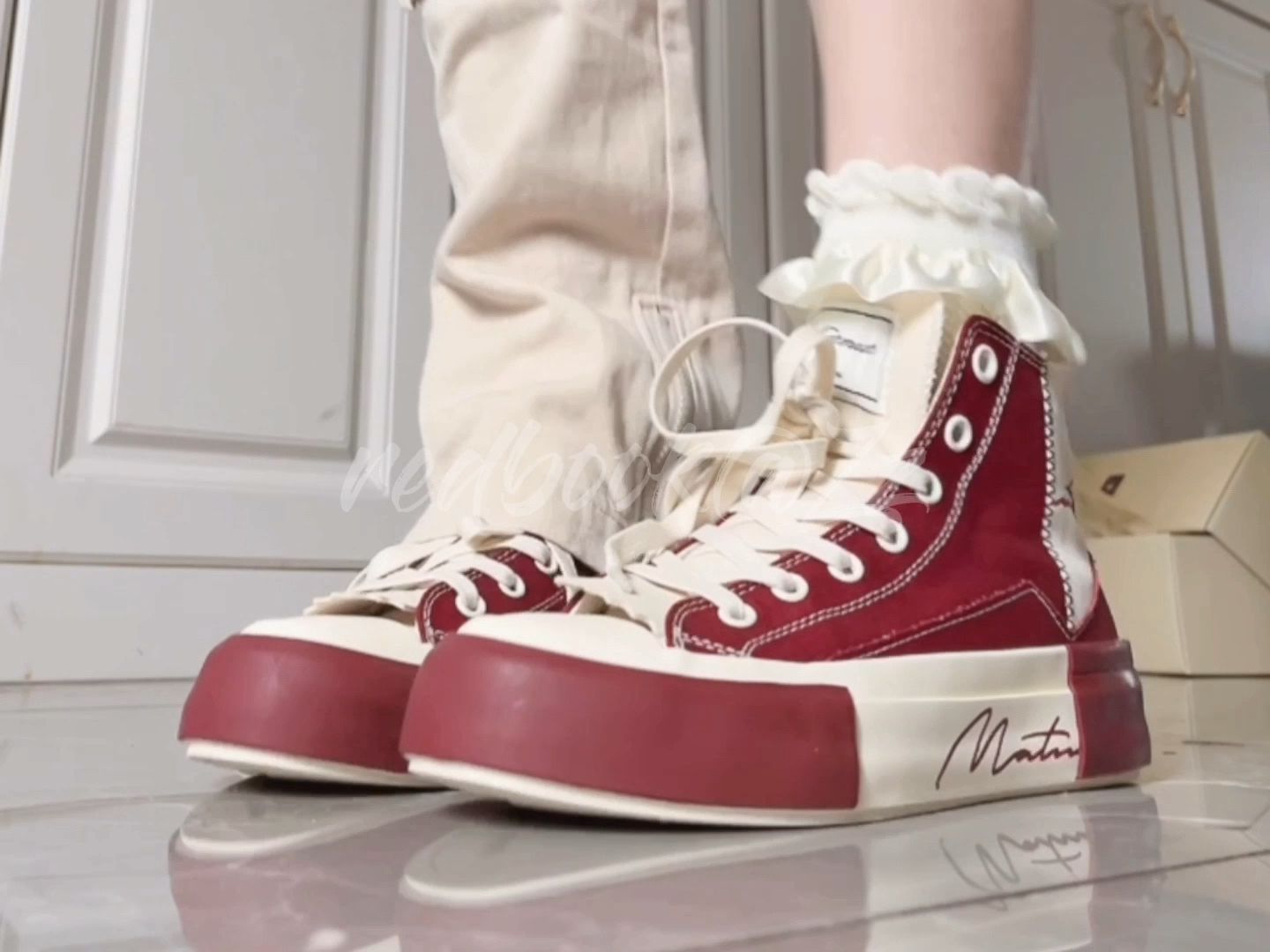 高帮 系带  - VALI鞋履AI设计主图