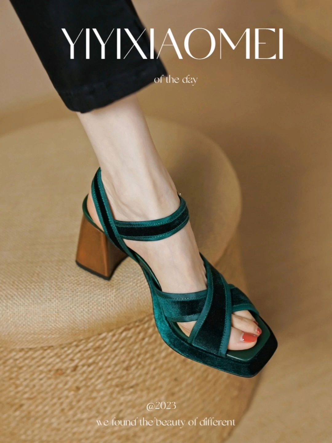 高跟 粗跟 无帮 皮革  - VALI鞋履AI设计主图