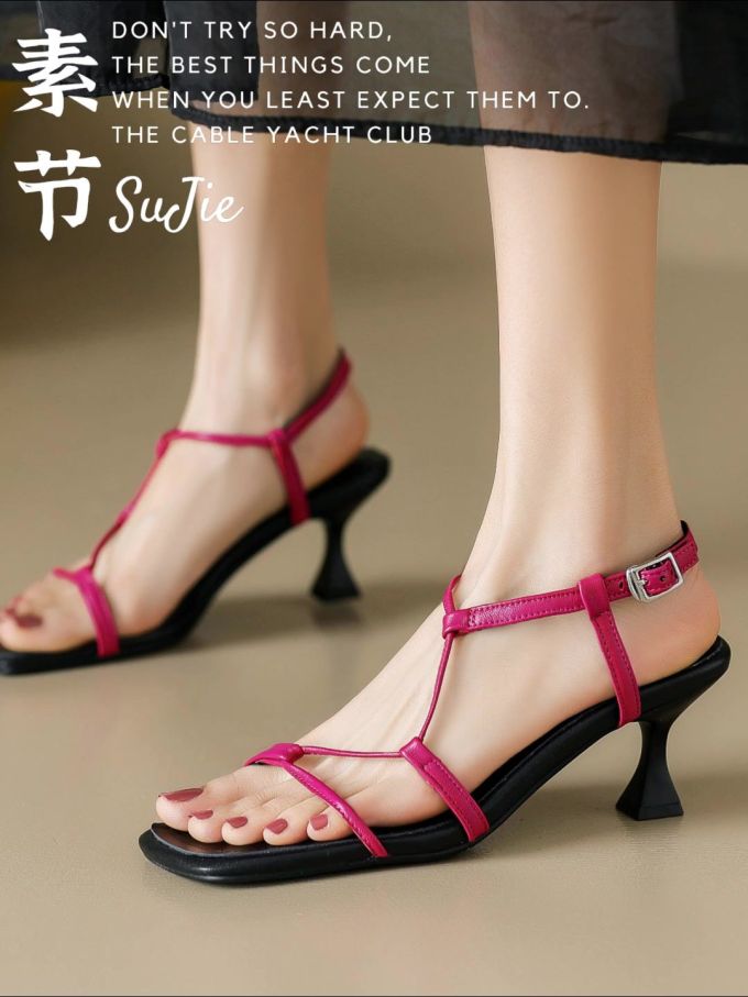 中跟 无帮 袢扣 皮革 