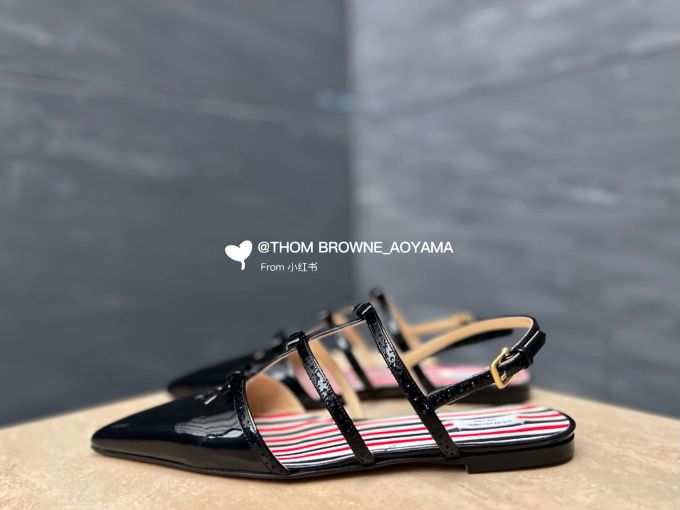 平底 袢扣 皮革 