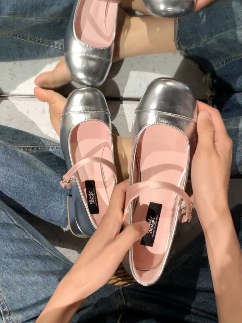 圆头 浅口鞋 皮革  - VALI鞋履AI设计主图