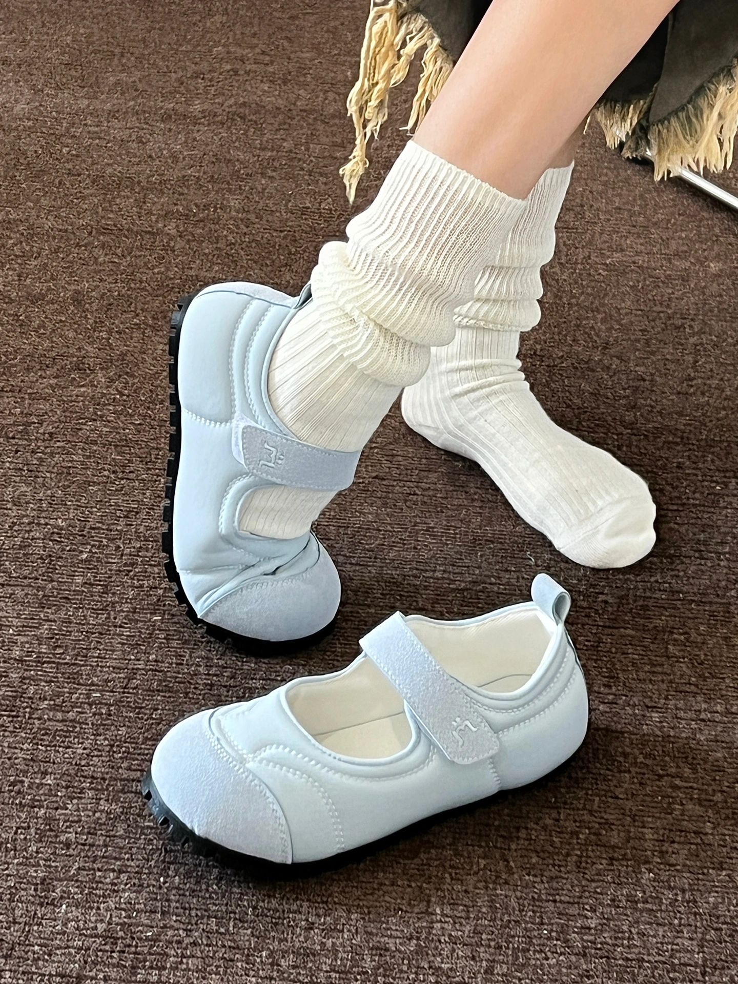 平底 松紧带 魔术贴 中口鞋  - VALI鞋履AI设计主图