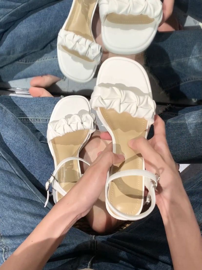 无帮 袢扣  - VALI鞋履AI设计主图