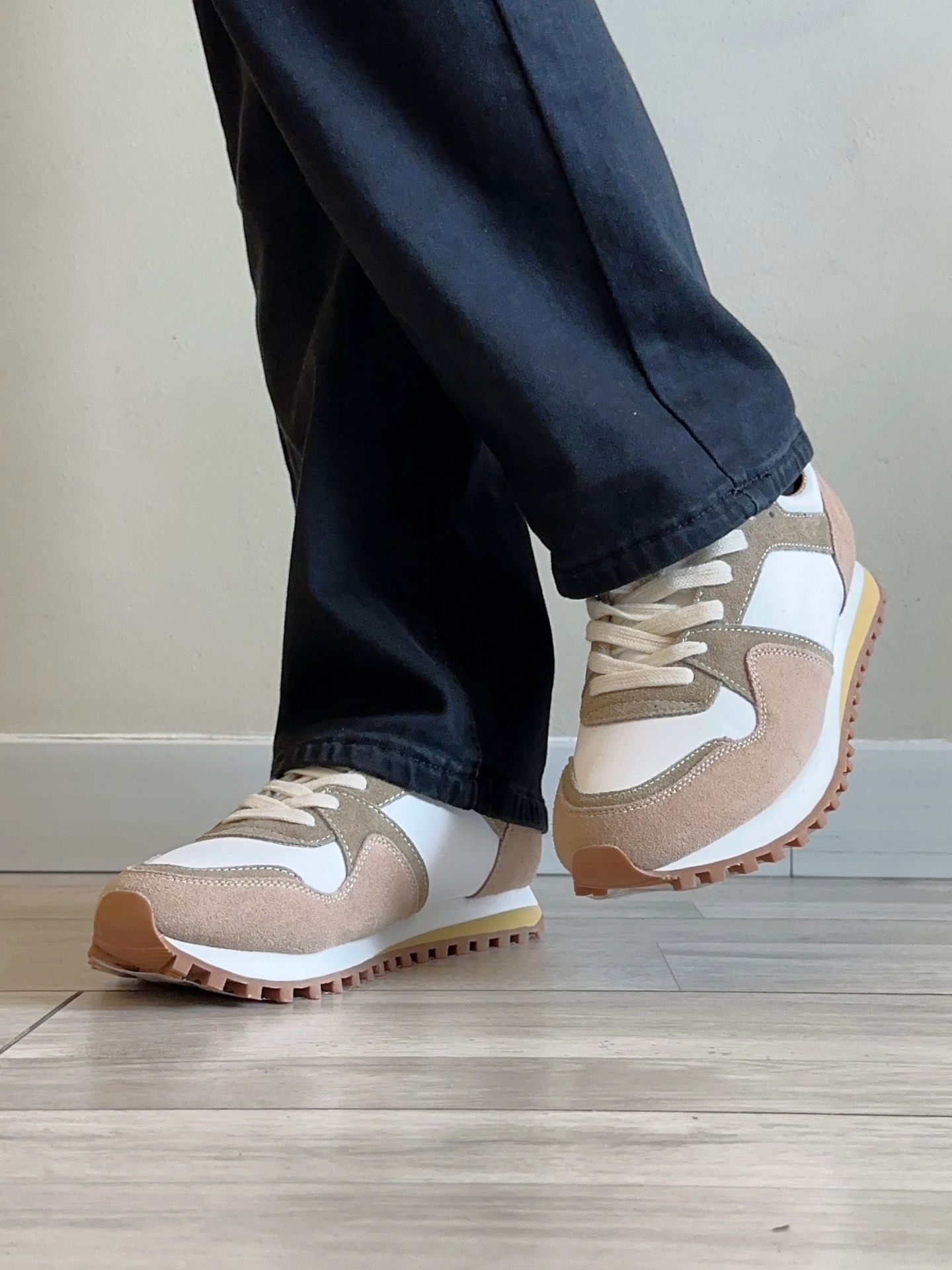 系带 皮革  - VALI鞋履AI设计主图