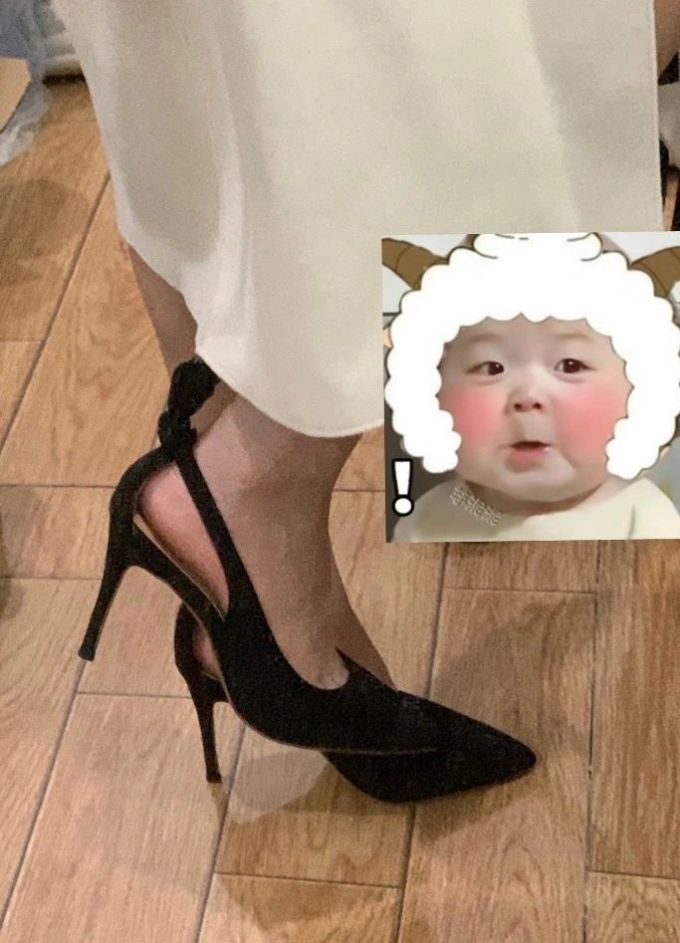 高跟 细跟 无帮 皮革 