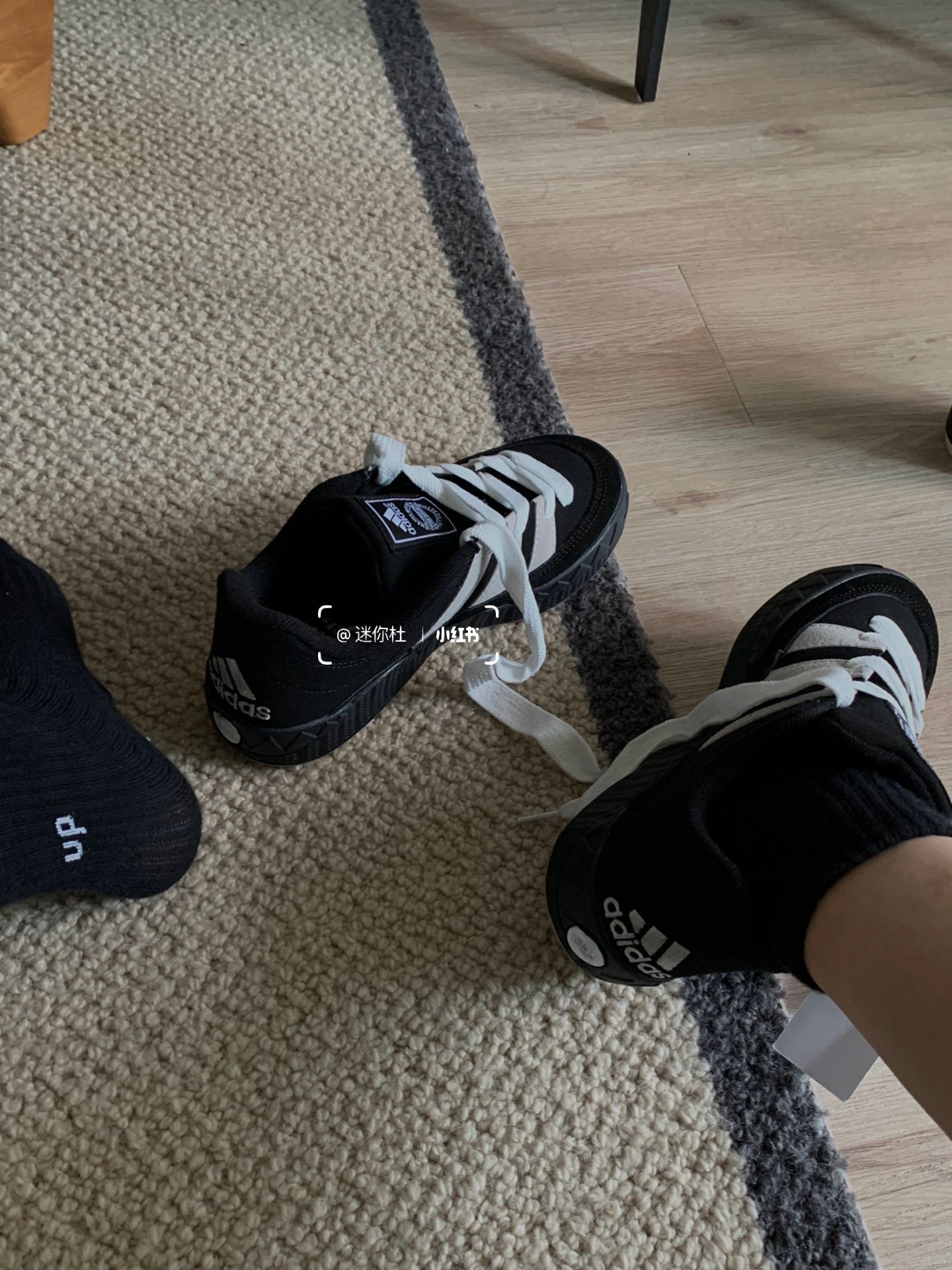  - VALI鞋履AI设计主图