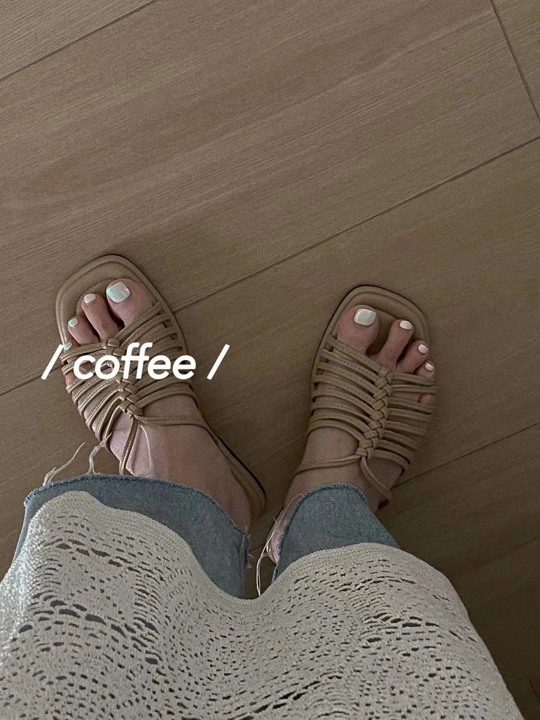  - VALI鞋履AI设计主图