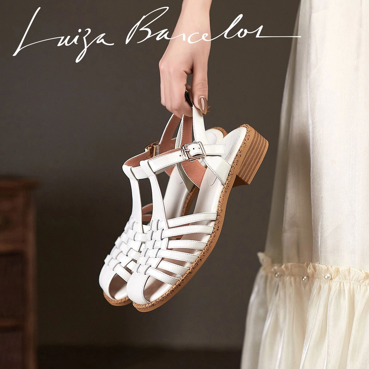 低跟 粗跟 无帮 袢扣 皮革  - VALI鞋履AI设计主图