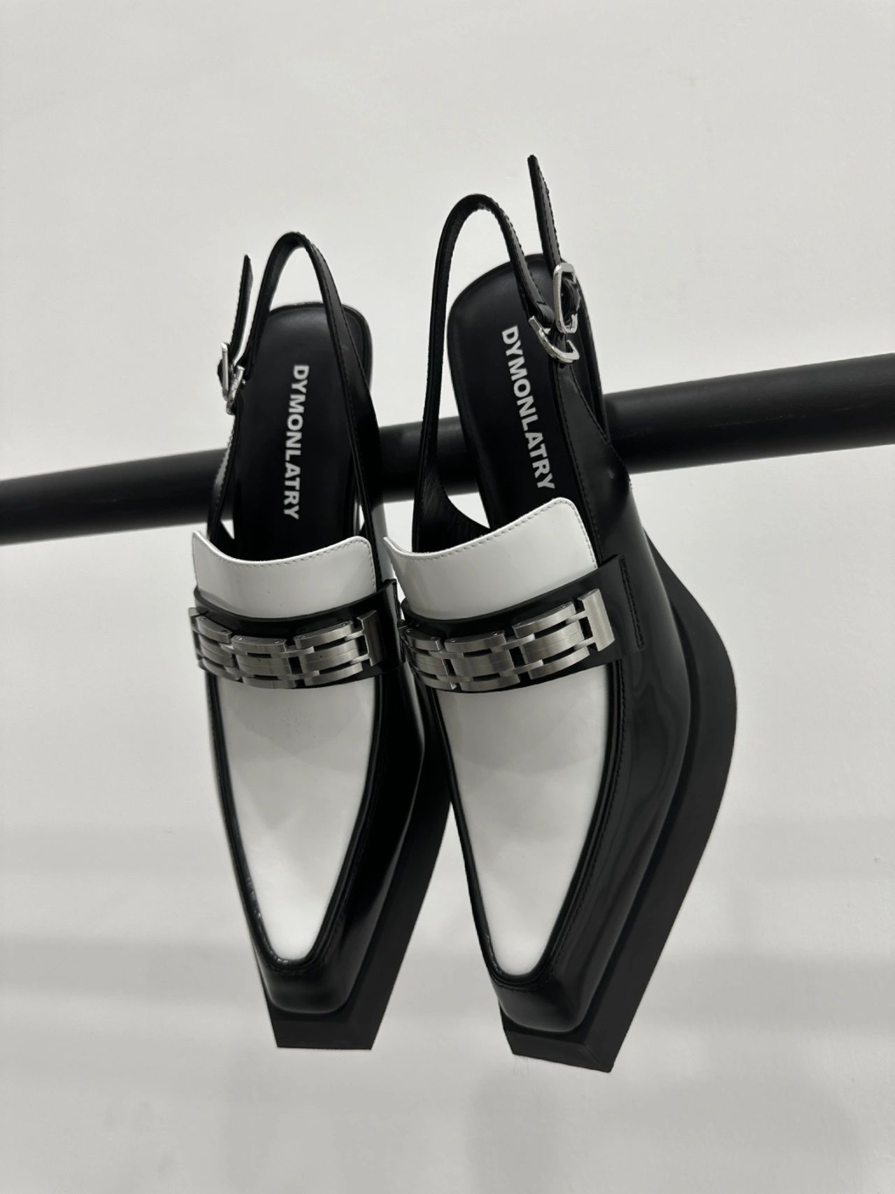 方头 低帮 深口鞋 皮革  - VALI鞋履AI设计主图