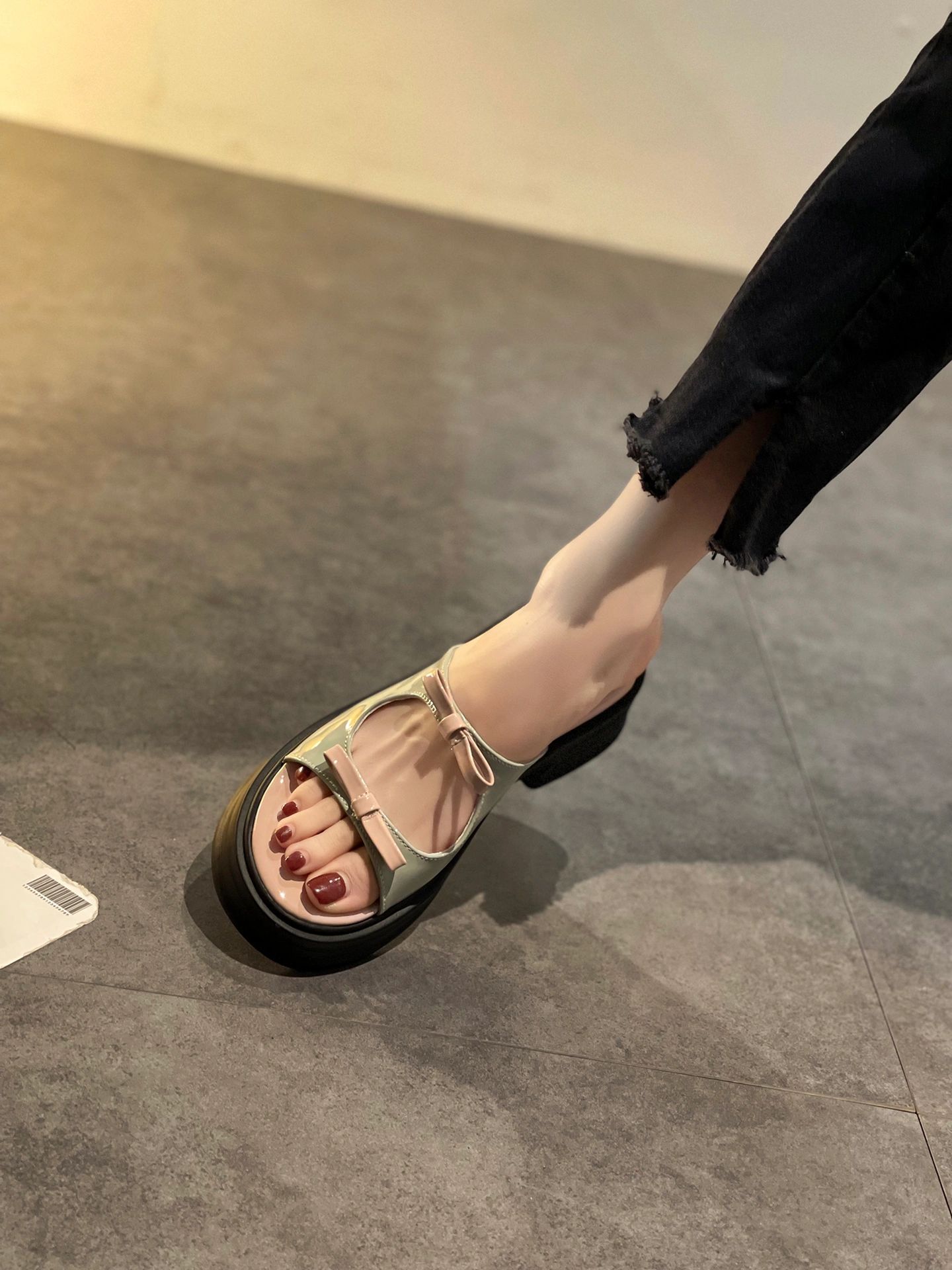 无帮  - VALI鞋履AI设计主图