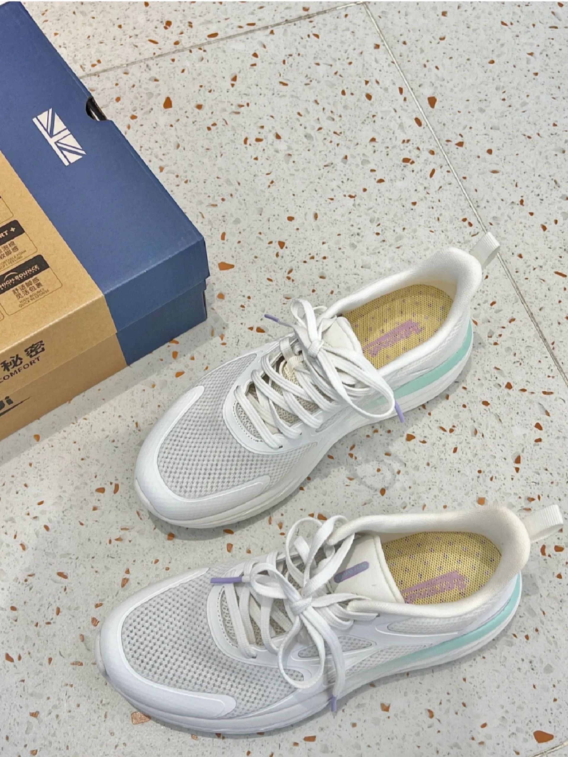 低帮 系带 网面  - VALI鞋履AI设计主图